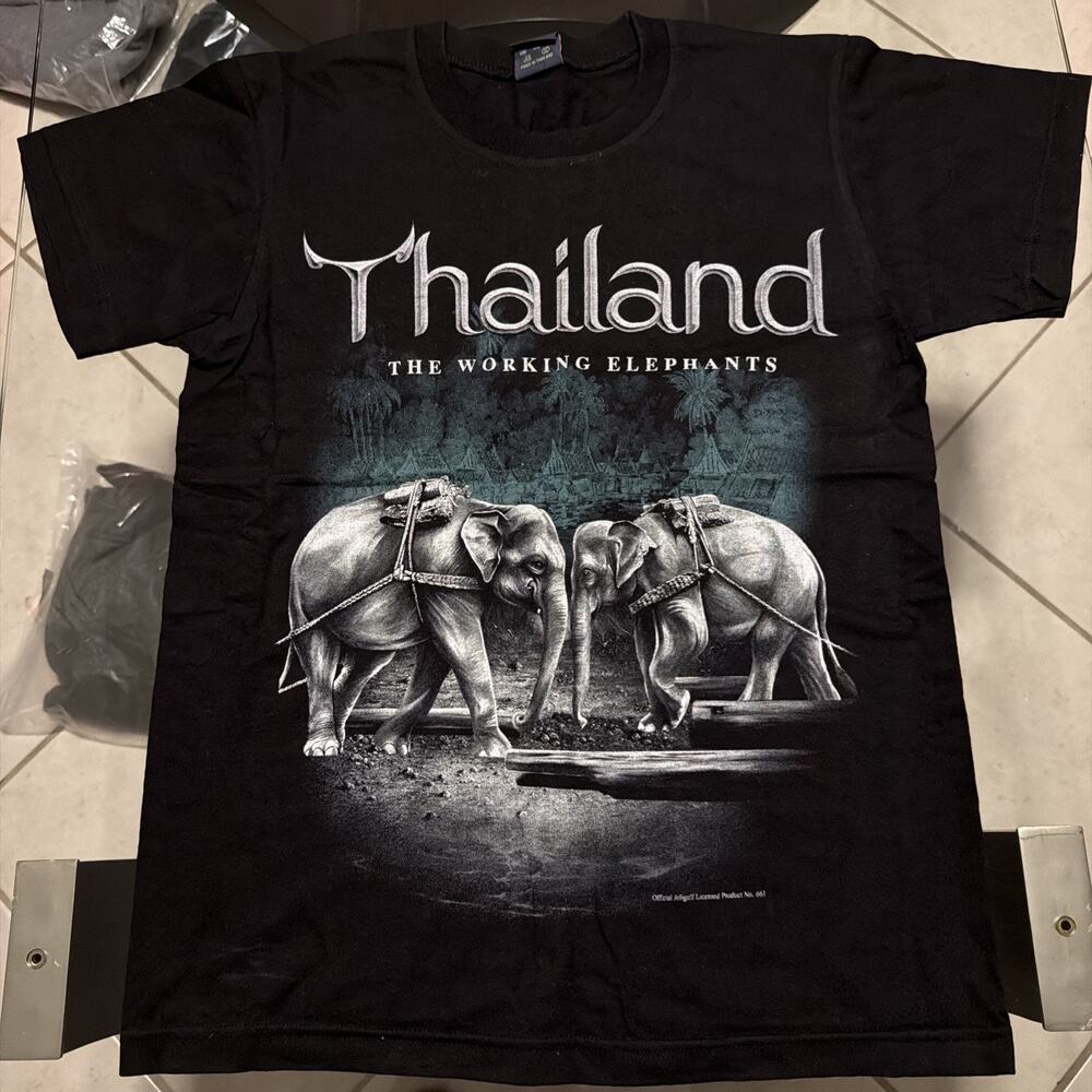 Thailand The Working Elephants T Shirt Men’s Medium